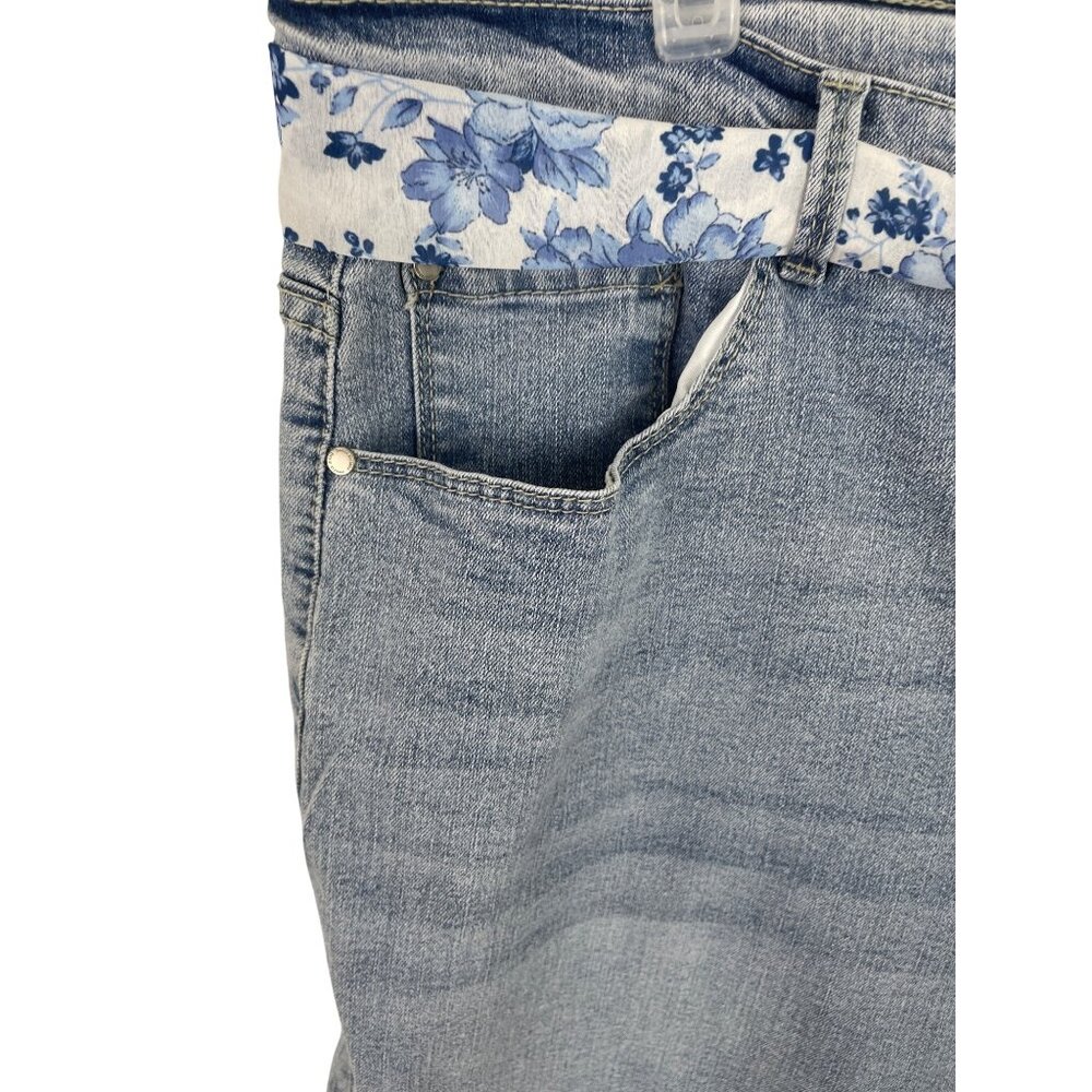 Angels Forever Young Everflex Classic Belted Denim Jean Shorts Womens Size 24W - Picture 4 of 13